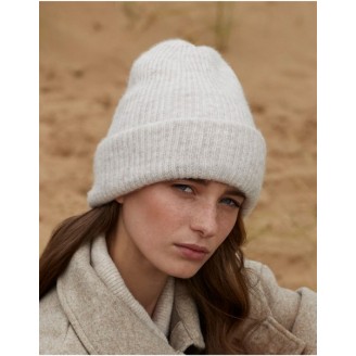 Cosy Ribbed Beanie